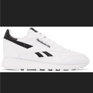 Reebok Classics, Size 8 Men’s/Size 9.5 Women’s